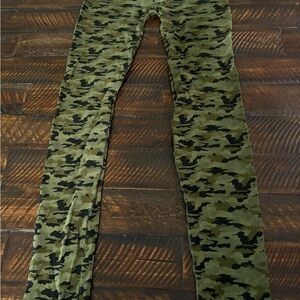 Nikibiki Olive Green Ribbed Leggings